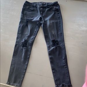 american eagle ripped skinny jeans